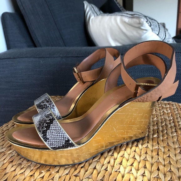 Ted Baker Gold/Snakeskin Wedge Platforms Size 39.5 - Picture 1 of 7